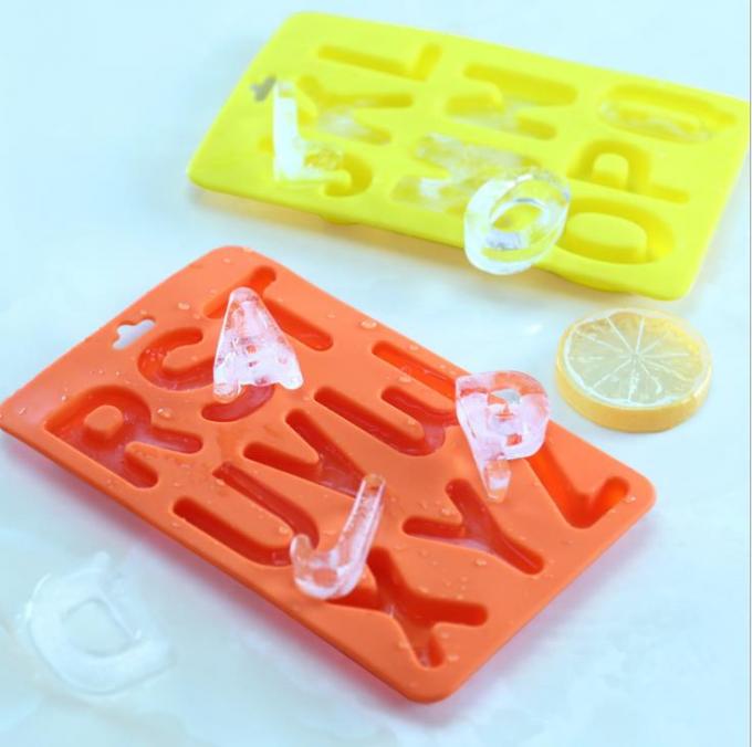 26 Letters Design Rubber Ice Cube Tray , Flexible Ice Cube Trays Healthy
