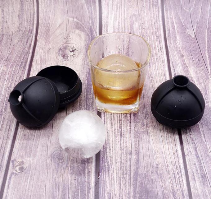 Custom Silicone Ice Ball Molds , Silicone Ice Sphere Molds Easy Filling Water
