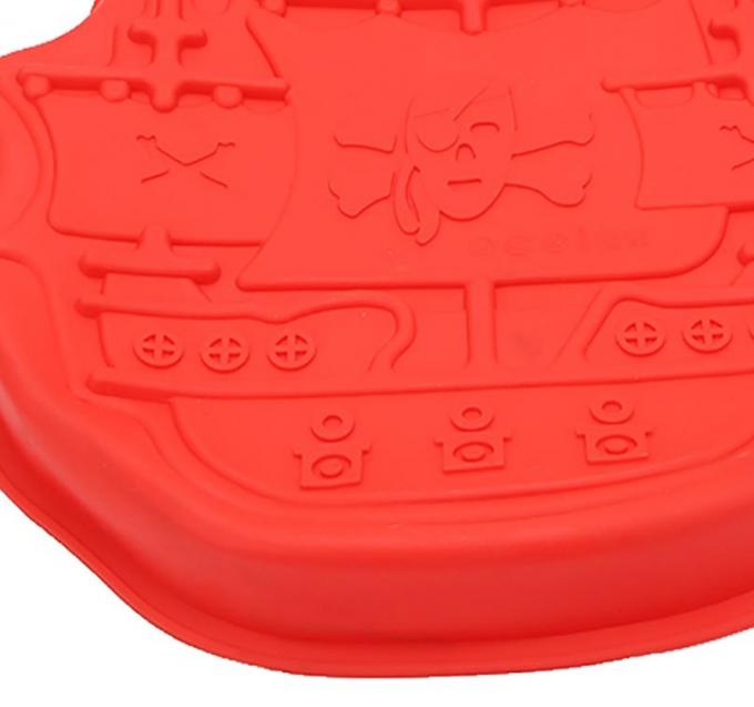 Food Grade Silicone Cake Molds , Silicone Cookie Molds Pirate Boat Shaped