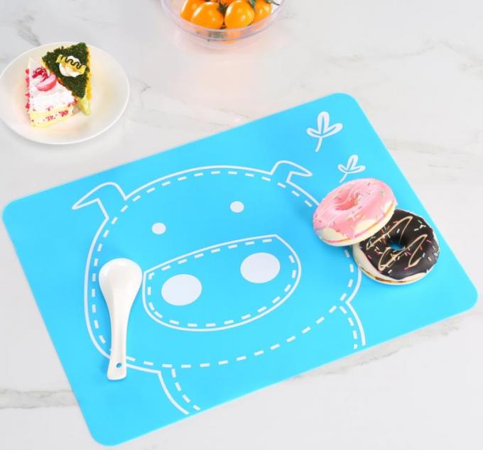 Cartoon Image Silicone Kids Product Multi Colorful Heat Resistant Food Placed