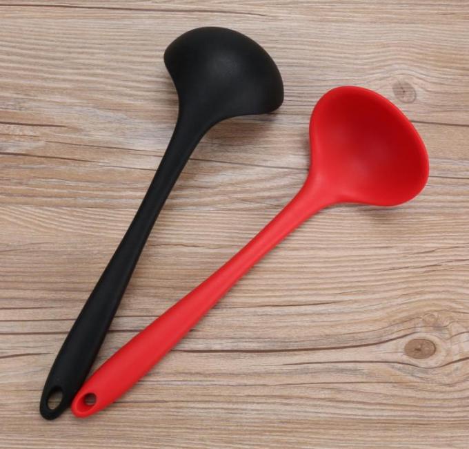 Solid color  Food Grade Silicone soup ladle cooking tools  size  28*8.5*3cm