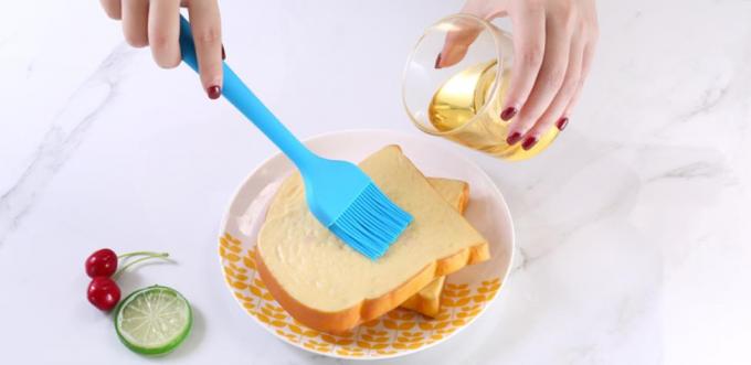 Large sizes full Food Grade Silicone Baking Brush with Nylon insde