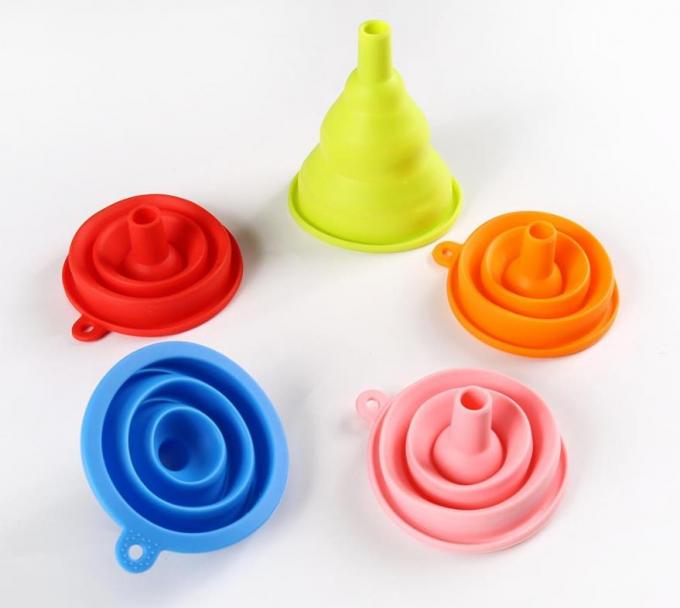 Small size Foldable styles Food Grade Silicone Funnel Kitchen tools
