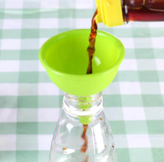 Mini size Funnel Food Grade standard Silicone oil Funnel kitchen tools